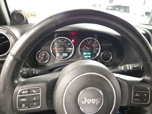 Used 2013 Jeep Wrangler Unlimited Sport image 17