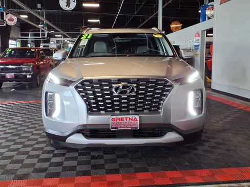 Used 2021 Hyundai Palisade SEL w/ Premium Package AWD/4WD image 2