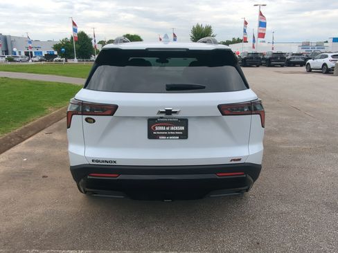 New 2027 Chevrolet Equinox RS FWD image 7