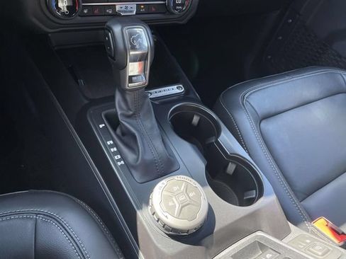 Used 2025 Ford Bronco Outer Banks AWD/4WD image 28