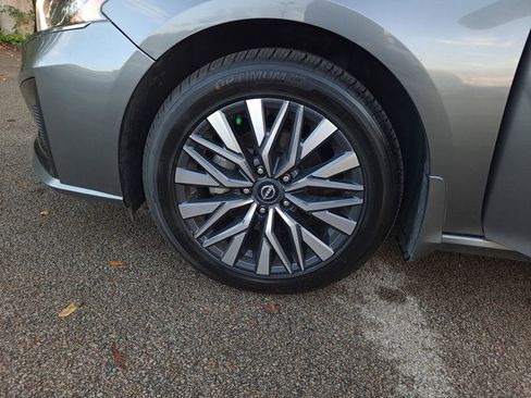 Used 2024 Nissan Altima 2.5 SV image 28