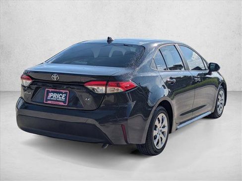 Certified 2023 Toyota Corolla LE FWD image 5