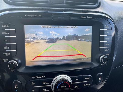 Used 2014 Kia Soul ! w/ Sun & Sound Package FWD image 21