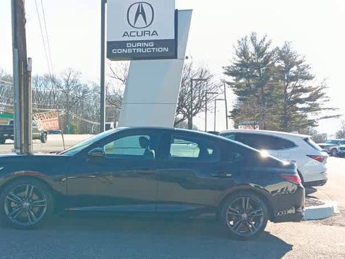 Used 2023 Acura Integra A-Spec image 2