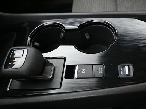 Used 2023 Nissan Rogue SV image 16