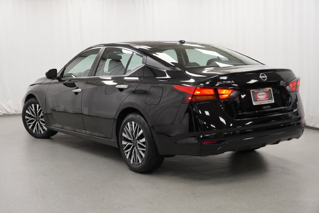 Used 2025 Nissan Altima 2.5 SV FWD image 20