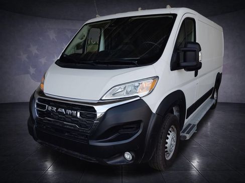 Used 2025 RAM ProMaster 2500 w/ U-Haul Equipment Group FWD image 37