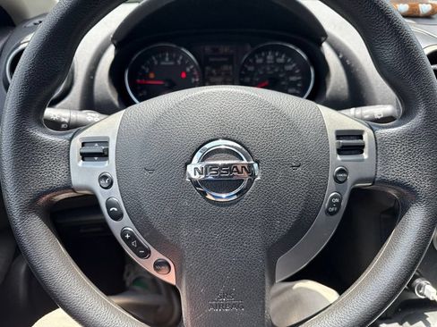 Used 2012 Nissan Rogue SV FWD image 9