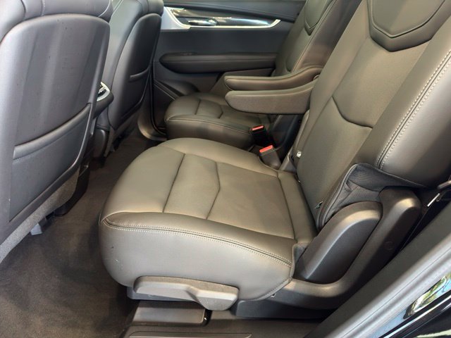 Certified 2024 Cadillac XT6 Sport w/ LPO, Onyx Lite Package AWD/4WD image 9