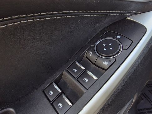 Used 2021 Ford Explorer XLT w/ Class III Trailer Tow Package image 11