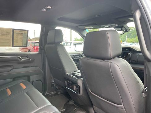 Used 2024 GMC Sierra 1500 AT4 w/ Technology Package AWD/4WD image 24