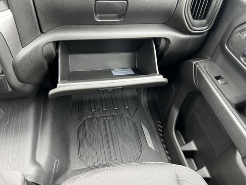 Certified 2025 GMC Sierra 1500 Pro w/ Graphite Edition image 33