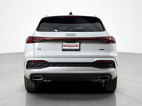 Used 2025 Audi Q5 Premium Plus w/ Premium Plus AWD/4WD image 4
