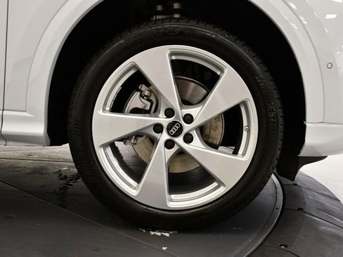 Used 2025 Audi Q5 Premium Plus w/ Premium Plus image 16