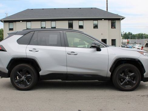 Used 2019 Toyota RAV4 XSE image 6