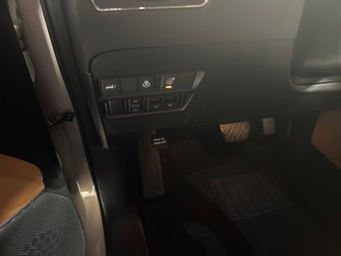 Used 2023 INFINITI QX80 Sensory w/ Cargo Package image 15