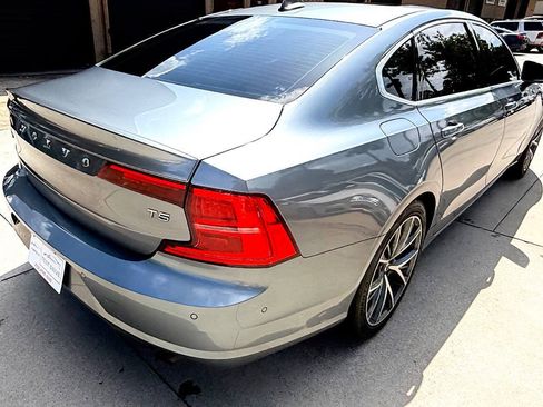 Used 2018 Volvo S90 T5 Momentum FWD image 12
