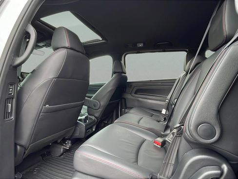 Certified 2024 Honda Odyssey Sport image 20