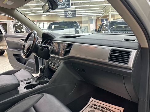 Used 2019 Volkswagen Atlas SE image 41