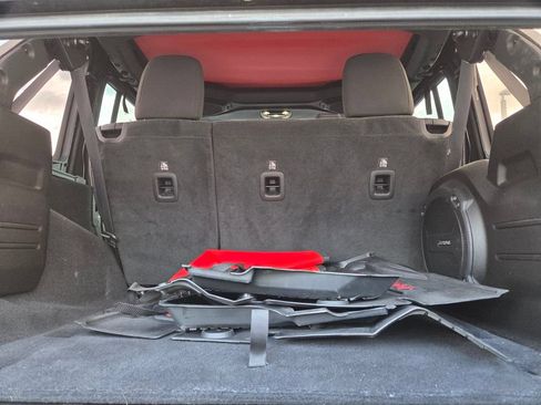 Used 2022 Jeep Wrangler Unlimited Rubicon AWD/4WD image 16