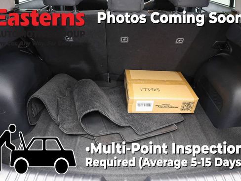 Used 2025 Kia Niro LX FWD image 9