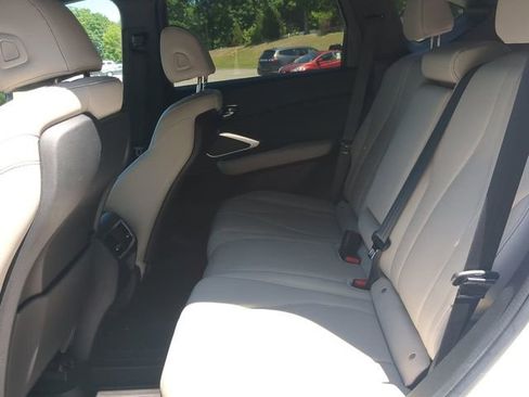 Used 2025 Acura RDX SH-AWD image 13