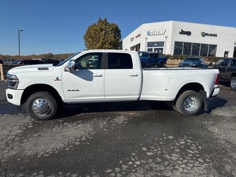 New 2026 RAM 3500 Laramie w/ Max Tow Package image 2