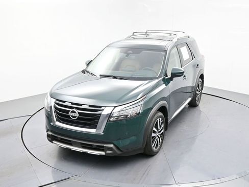 Used 2025 Nissan Pathfinder Platinum w/ Cargo Package AWD/4WD image 23