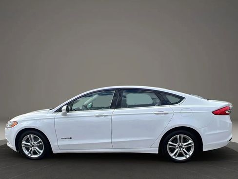 Used 2018 Ford Fusion SE image 8
