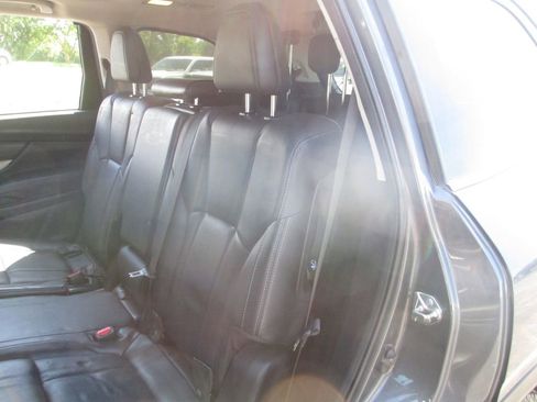 Used 2019 Subaru Ascent Limited w/ Popular Package #3 AWD/4WD image 20