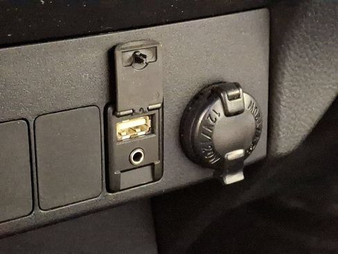 Used 2017 Toyota RAV4 XLE w/ Plus Special Value Package FWD image 24