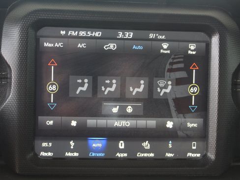 Used 2018 Jeep Wrangler Unlimited Sahara AWD/4WD image 40