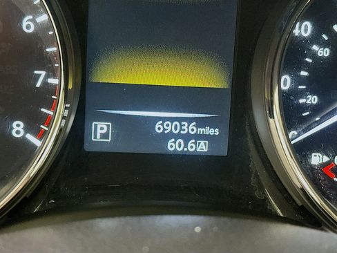 Used 2016 Nissan Rogue SV image 18