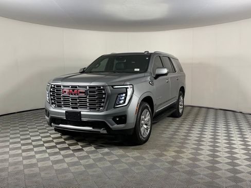 Used 2025 GMC Yukon Denali image 10