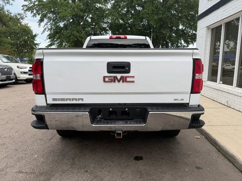 Used 2018 GMC Sierra 1500 SLE w/ SLE Value Package AWD/4WD image 6