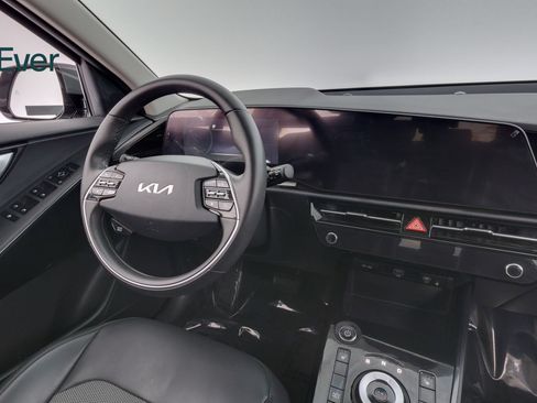 Used 2025 Kia Niro Wind FWD image 25