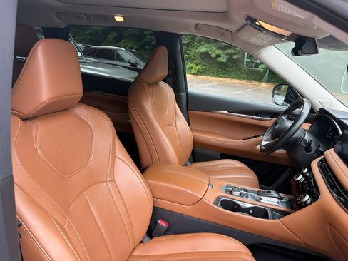 Used 2022 INFINITI QX60 Sensory w/ Cargo Package AWD/4WD image 6