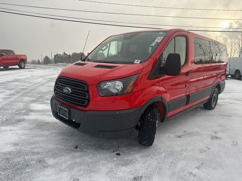 Used 2018 Ford Transit 150 XL image 4