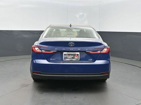 Used 2025 Toyota Camry LE FWD image 33
