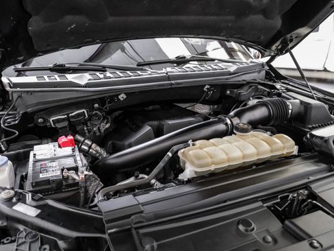 Used 2019 Ford F150 Platinum w/ Equipment Group 701A Luxury image 48