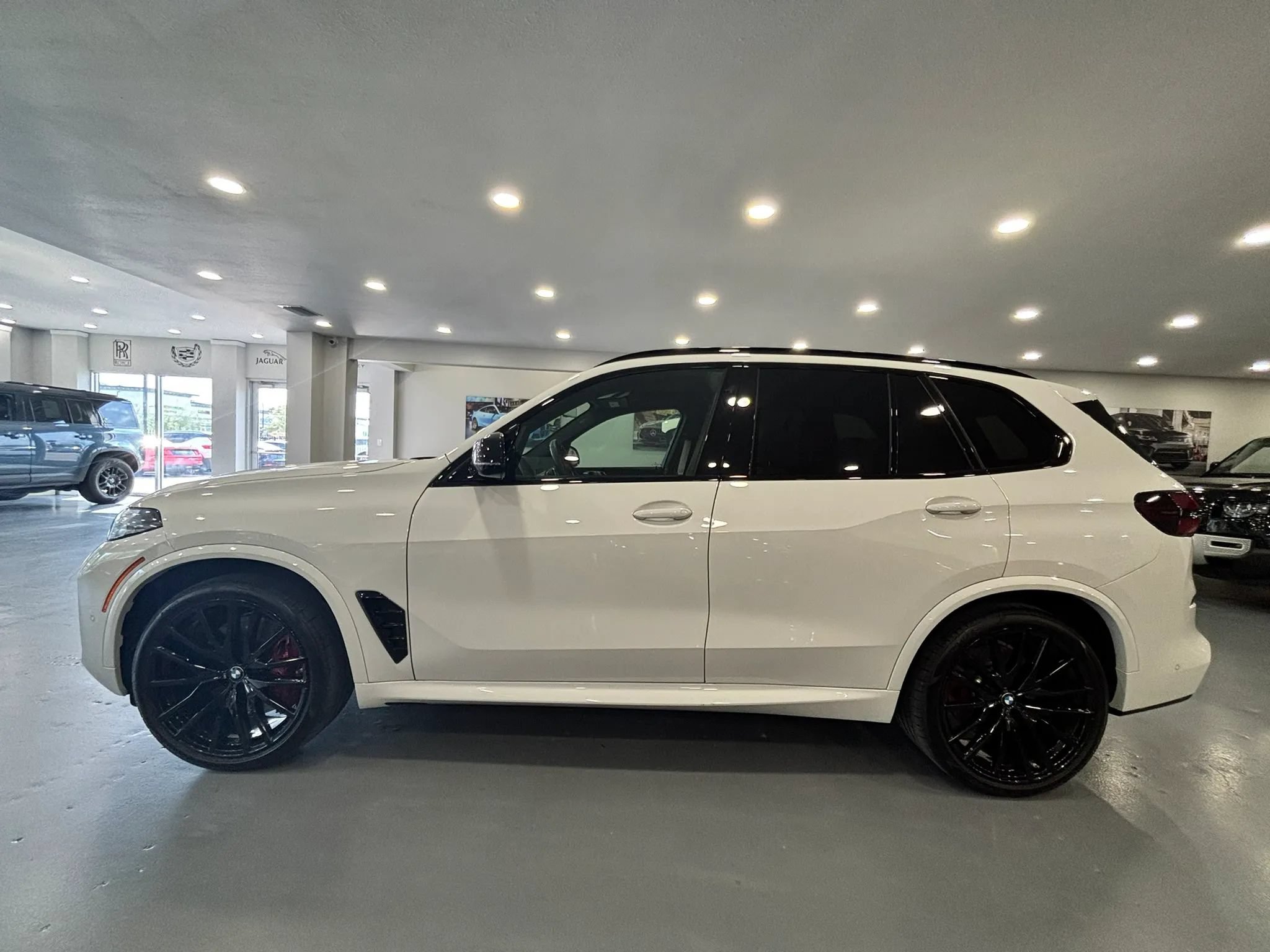 Used 2026 BMW X5 M60i w/ Executive Package AWD/4WD image 6
