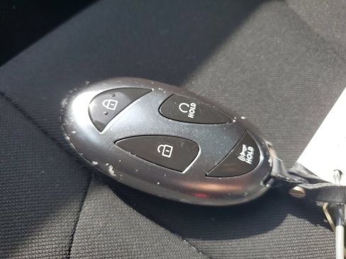 Certified 2024 Hyundai Elantra SEL FWD image 28