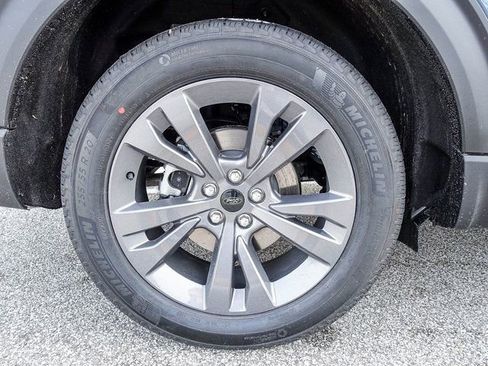 New 2026 Ford Explorer Active w/ Active Comfort Package image 6