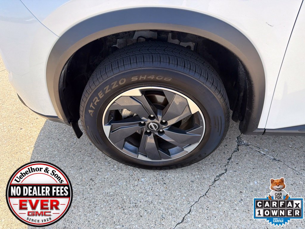 Used 2024 Nissan Rogue SV AWD/4WD image 14