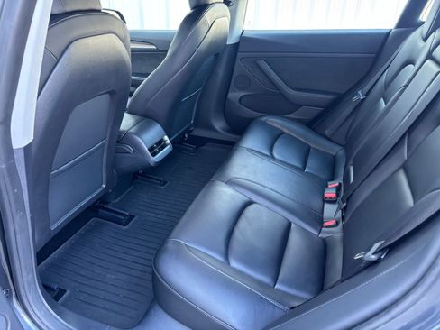 Used 2022 Tesla Model 3 Performance image 27