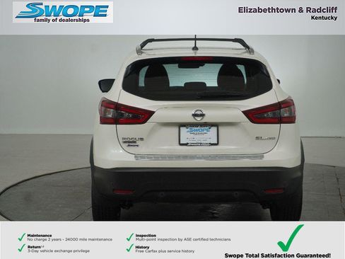 Used 2022 Nissan Rogue Sport SL AWD/4WD image 5