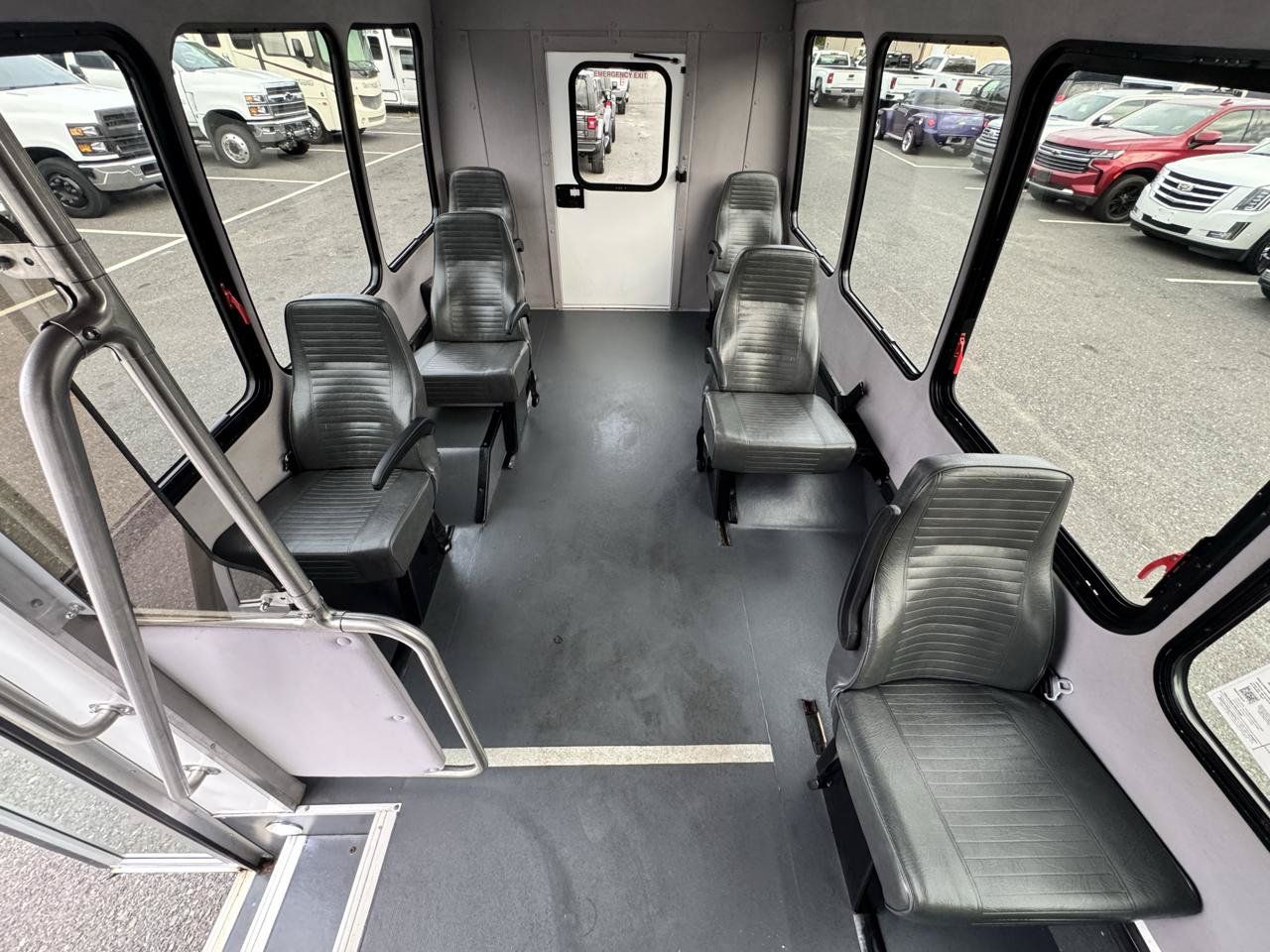 Used 2020 Chevrolet Express 3500 w/ Shuttle Bus Package RWD image 15