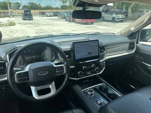 Used 2024 Ford Expedition XLT AWD/4WD image 15