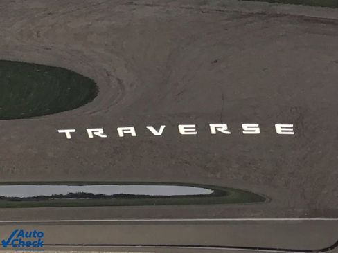 Used 2024 Chevrolet Traverse LS image 36