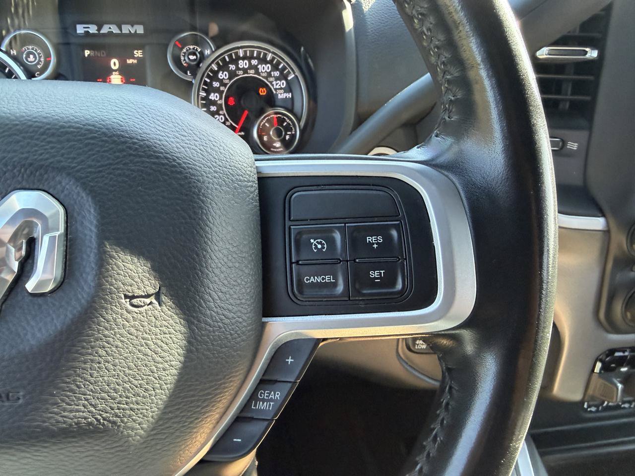 Used 2020 RAM 2500 Big Horn w/ Night Edition AWD/4WD image 31